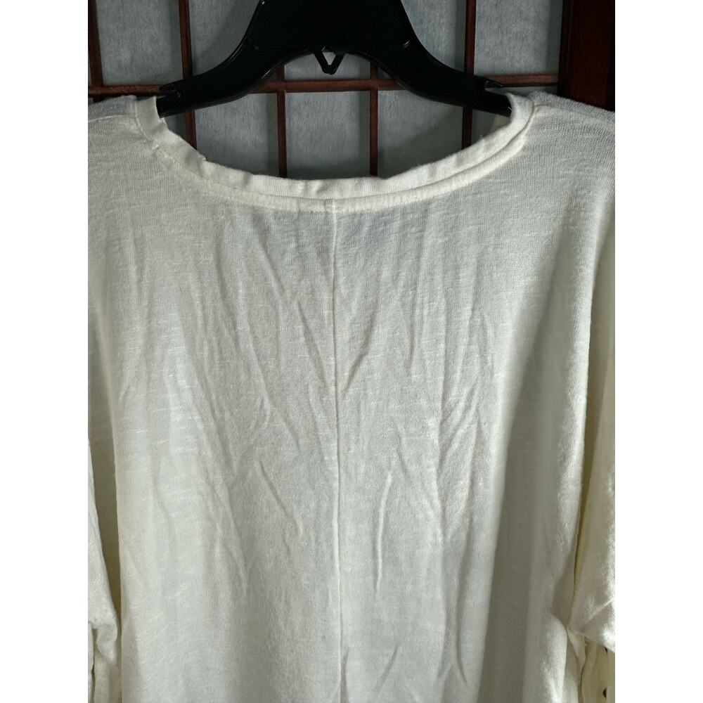 Cato Women's Long Sleeve t-shirt with lace up sleeves White size 18-20 - Picture 8 of 8